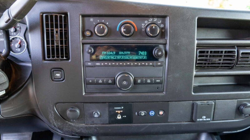 2023 Chevrolet Express 2500