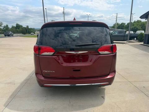 2018 Chrysler Pacifica Touring L
