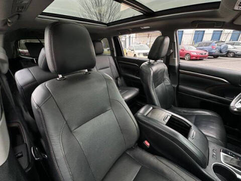 2016 Toyota Highlander Limited Platinum