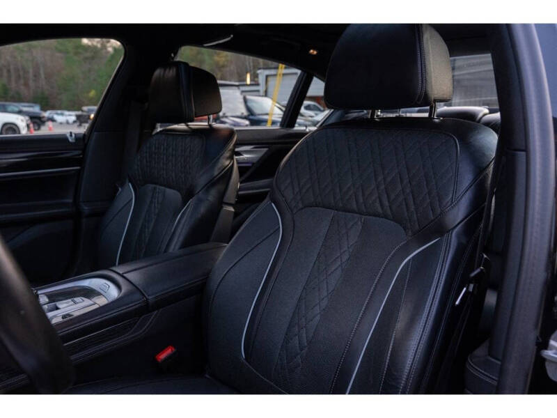 2022 BMW 7 Series 750i xDrive