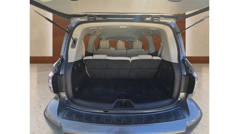 2017 Nissan Armada SV