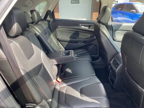 2021 Ford Edge Titanium