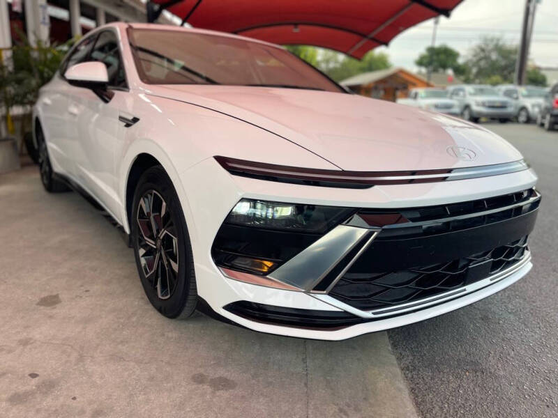 2025 Hyundai Sonata SEL's photo