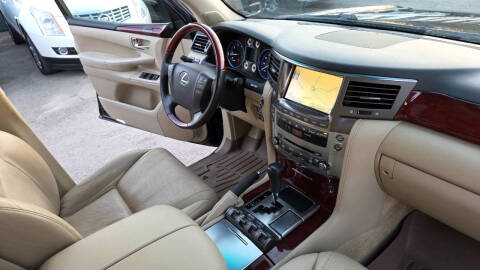 2011 Lexus LX 570