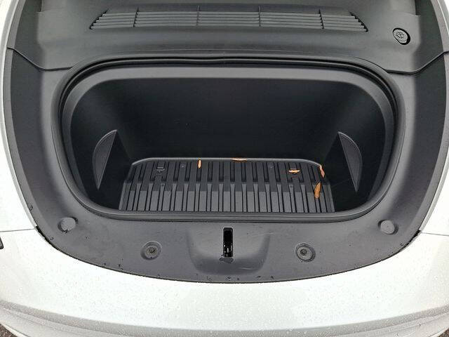 2025 Tesla Model Y Long Range