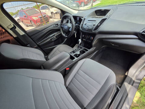 2017 Ford Escape S