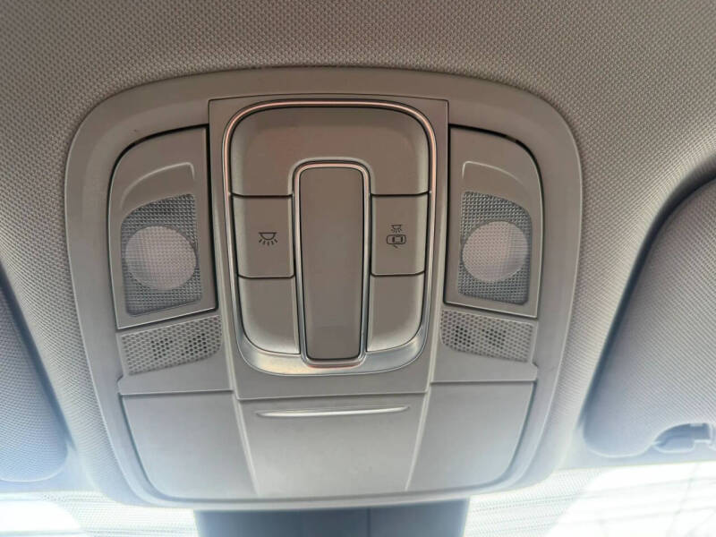 2019 Hyundai Santa Fe SE 2.4L