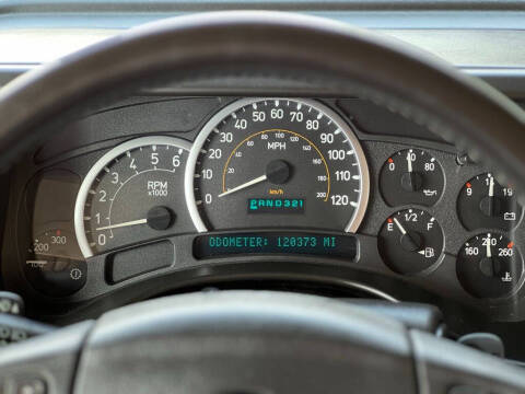 2005 HUMMER H2