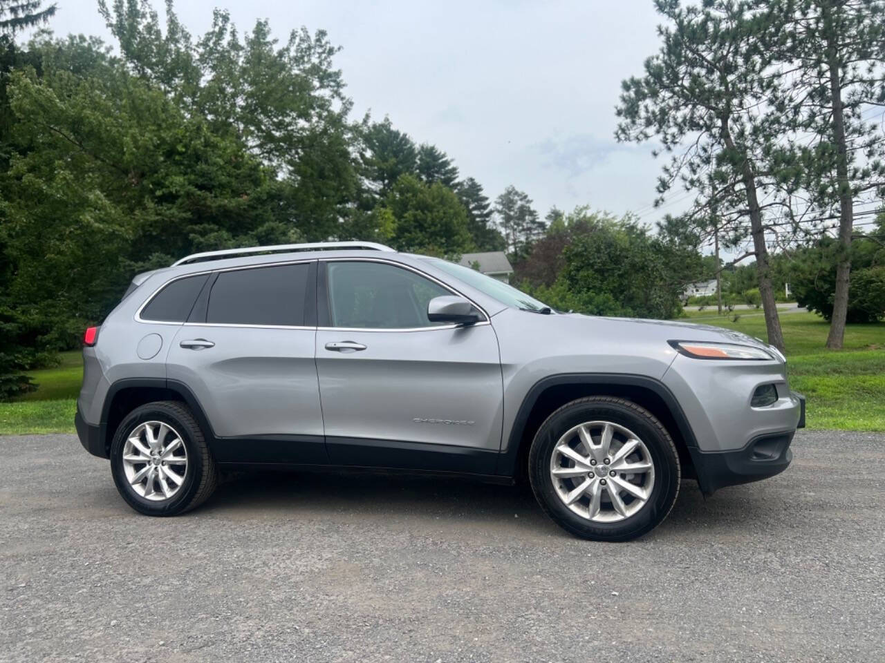 2016 Jeep Cherokee for sale at Town Auto Inc in Clifton Park, NY