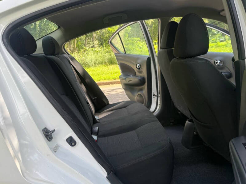 2019 Nissan Versa SV