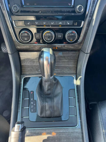 2016 Volkswagen Passat