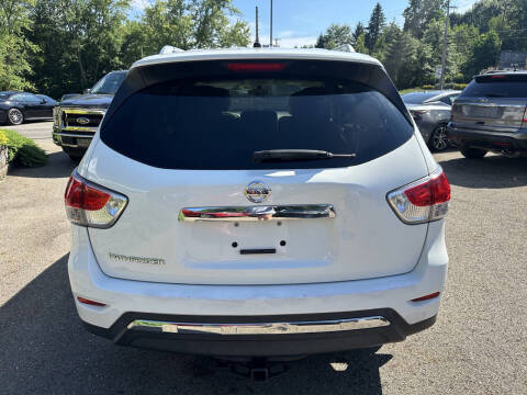 2015 Nissan Pathfinder S