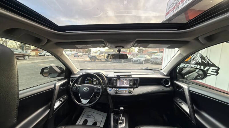 2016 Toyota RAV4 Hybrid XLE