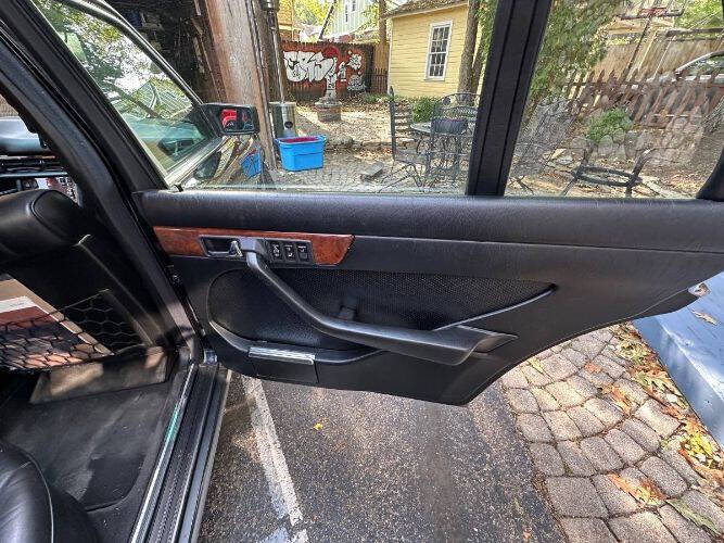 1987 Mercedes-Benz 500-Class