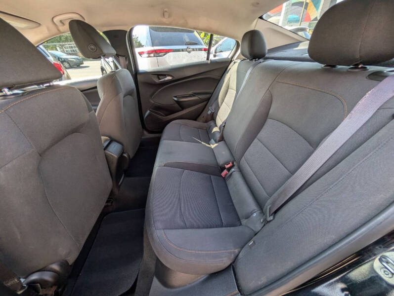 2017 Chevrolet Cruze LS Auto