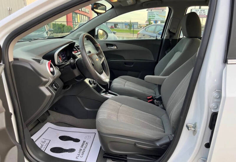 2019 Chevrolet Sonic LT Auto