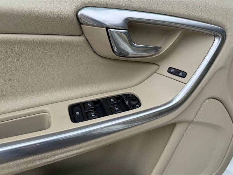 2016 Volvo S60 T5 Premier