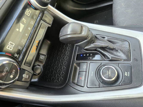 2020 Toyota RAV4 Hybrid XLE