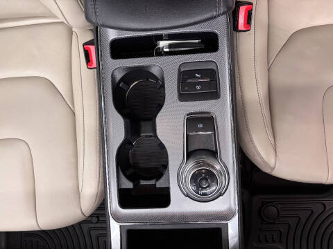 2021 Ford Edge Titanium