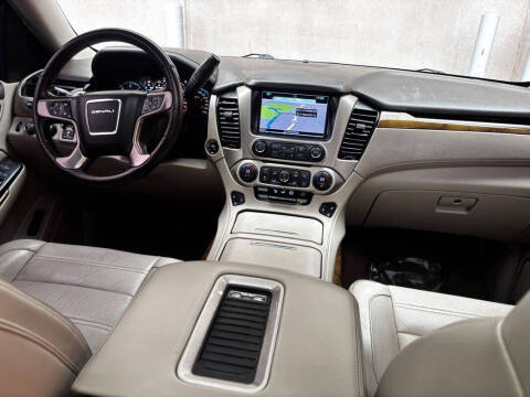 2017 GMC Yukon Denali