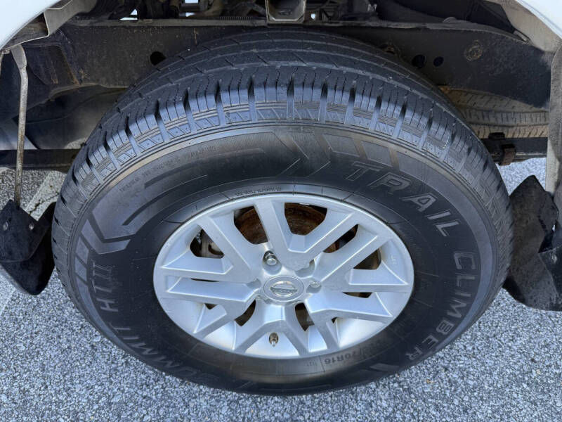 2017 Nissan Frontier SV V6