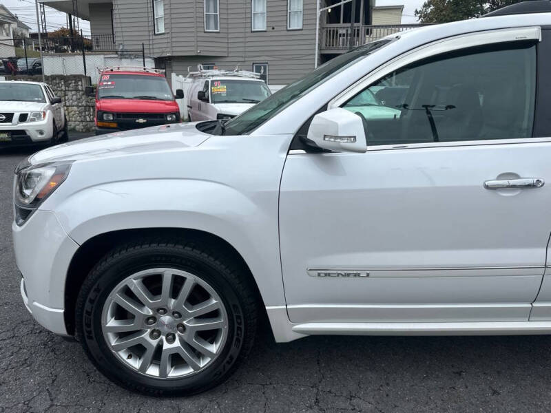 2016 GMC Acadia Denali
