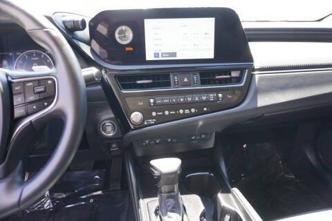 2025 Lexus ES 350