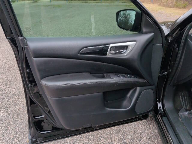 2020 Nissan Pathfinder S