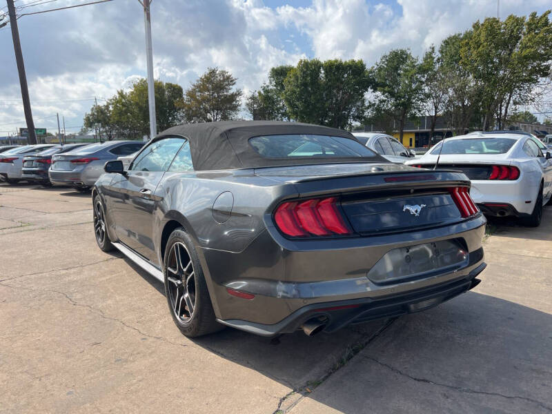 2020 Ford Mustang EcoBoost Premium