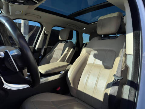 2022 Land Rover Range Rover Sport HSE Silver Edition