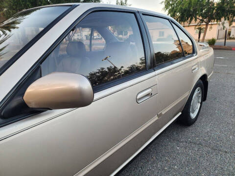 1994 Nissan Maxima SE