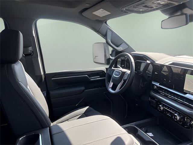 2025 GMC Sierra 2500HD