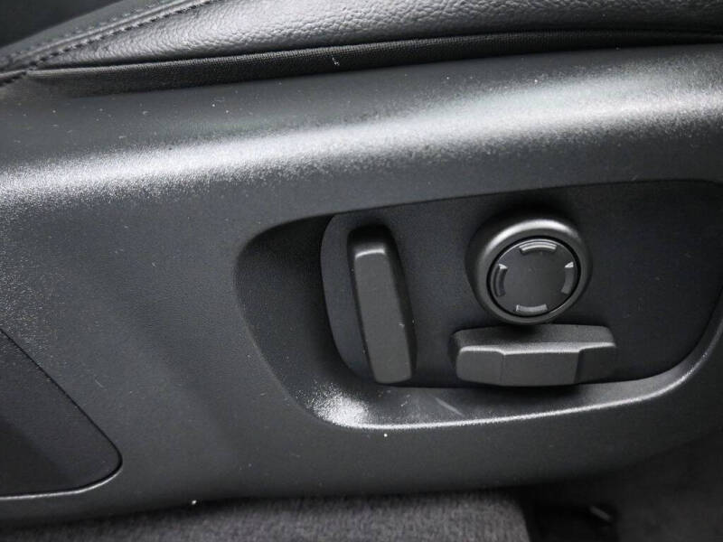 2024 Land Rover Range Rover Velar P250 Dynamic SE