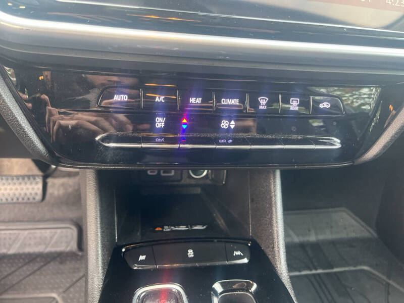 2023 Chevrolet Bolt EUV LT