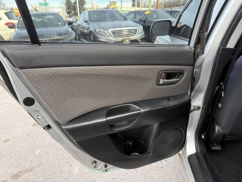2005 Mazda MAZDA3 i