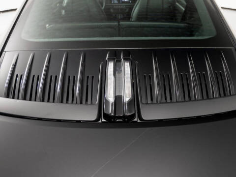 2025 Porsche 911 Carrera