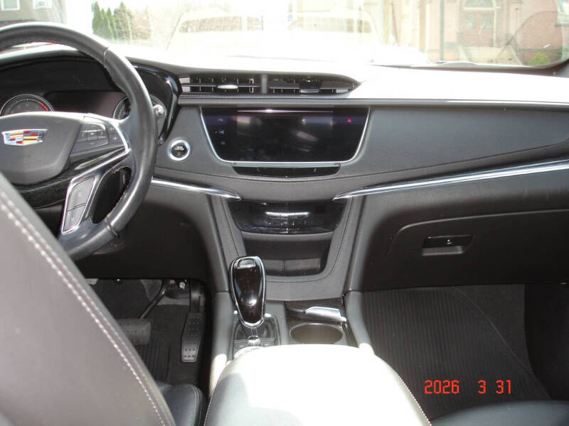 2017 Cadillac XT5 Platinum