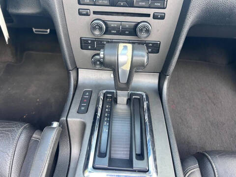 2012 Ford Mustang V6 Premium