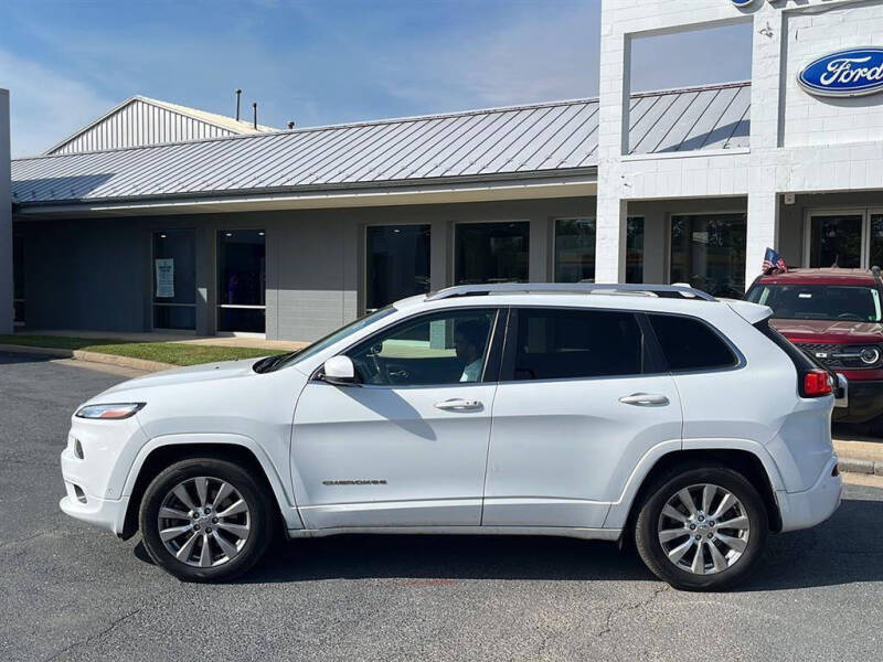 2017 Jeep Cherokee Overland