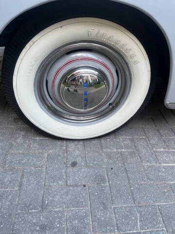 1948 Ford Super Deluxe