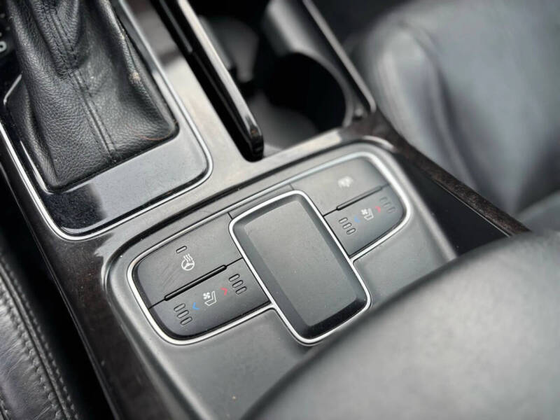 2014 Kia Cadenza Premium