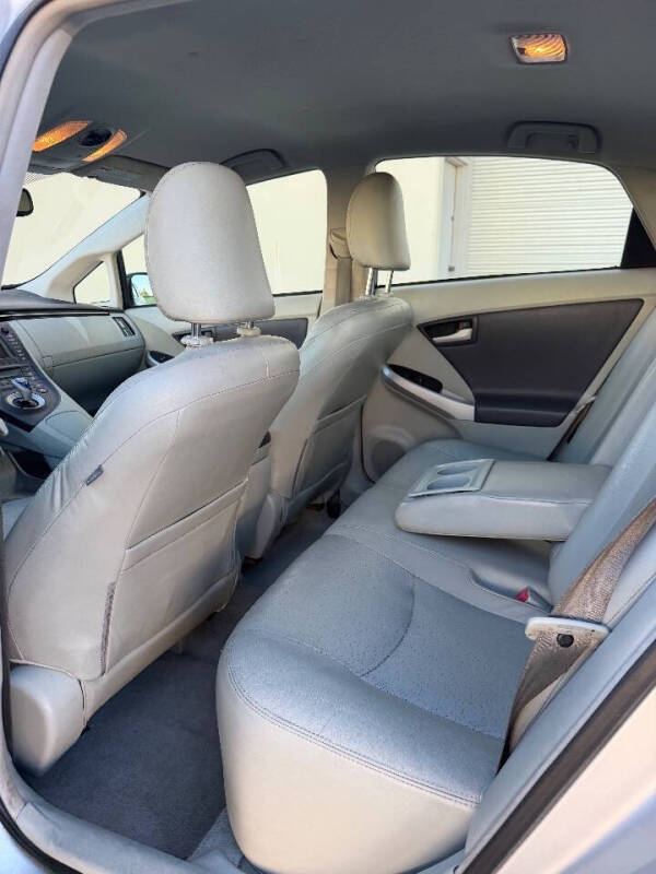 2010 Toyota Prius II