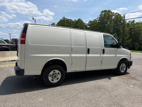2017 GMC Savana 2500