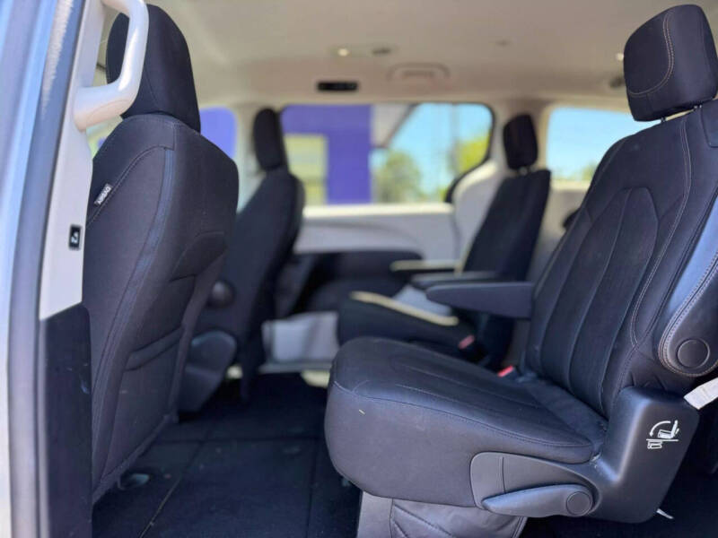 2017 Chrysler Pacifica Touring