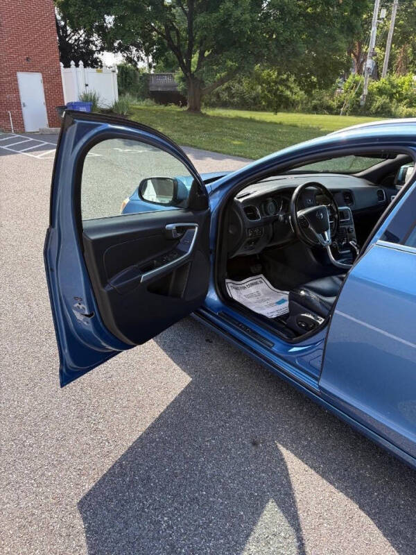 2015 Volvo V60 T5 Drive-E Premier Plus