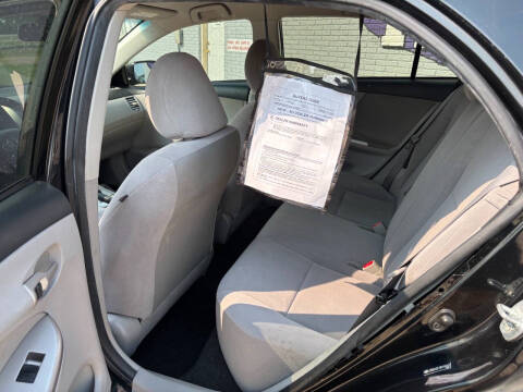 2011 Toyota Corolla LE
