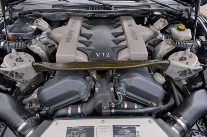 2003 Aston Martin Vanquish