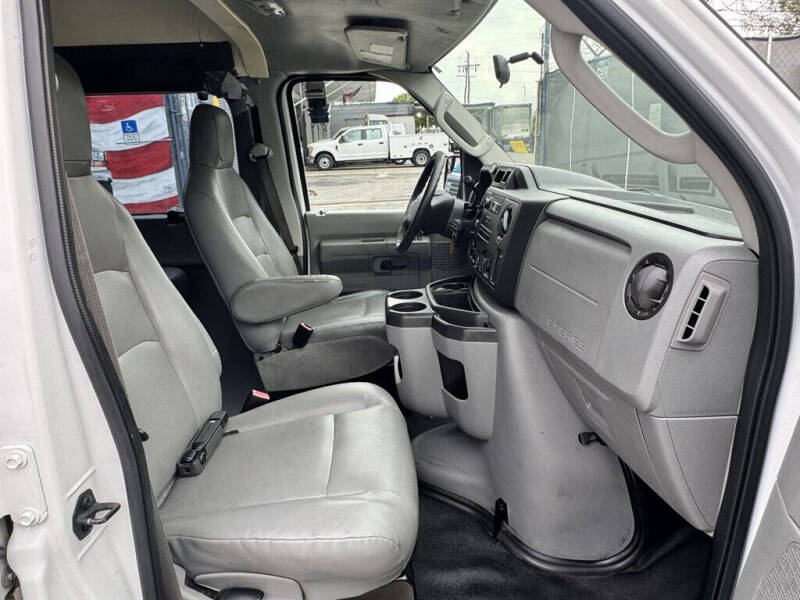 2013 Ford E-Series E-150