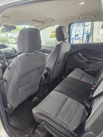 2017 Ford Escape S