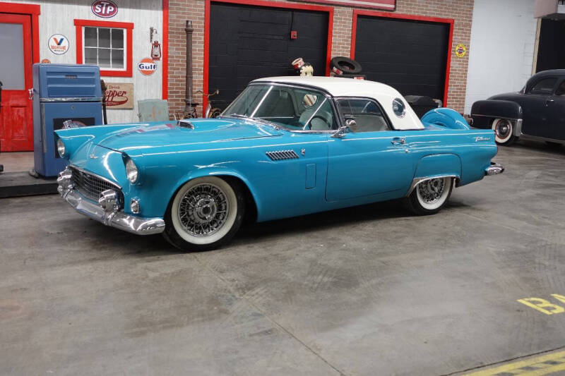 1956 Ford Thunderbird